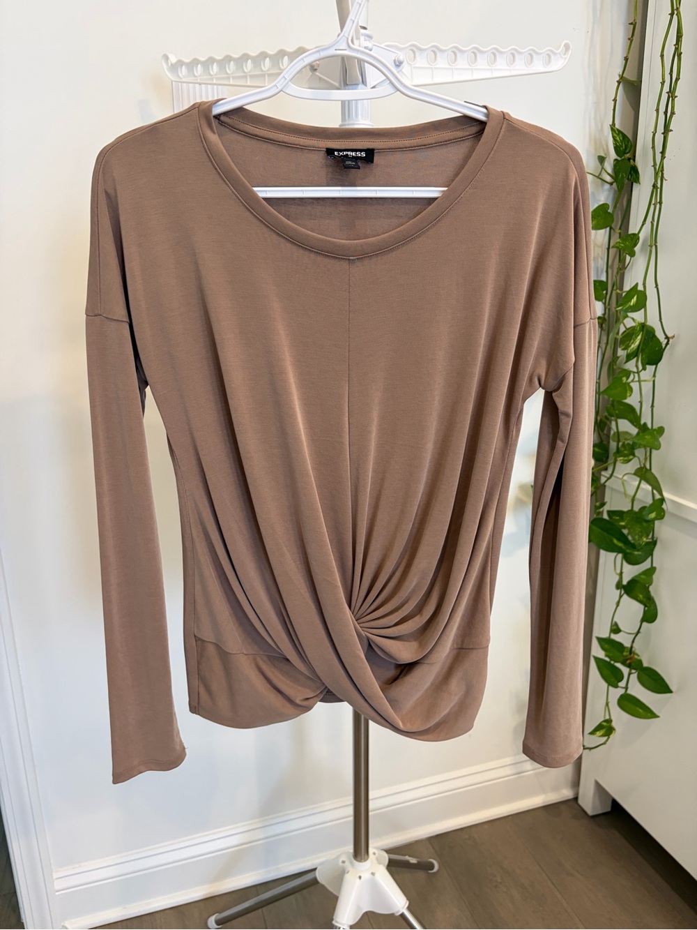 Express Twist-Front Long Sleeve Top - Taupe
